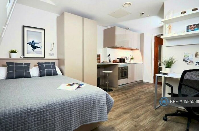 Studio To Rent In Crosshall Street, Liverpool, L1