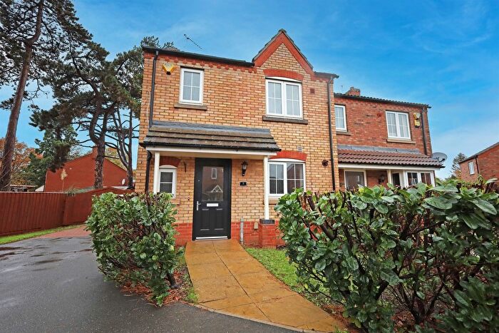 3 Bedroom Semi Detached House To Rent In Oldman Close, PE21