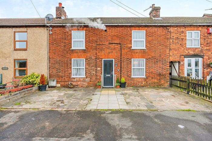 4 Bedroom Terraced House For Sale In High Road, Cotton End, Bedford, MK45