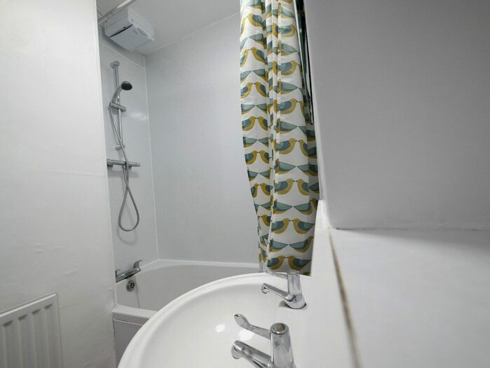 1 Bedroom Flat To Rent In Caledonian Crescent, Dalry, Edinburgh, EH11