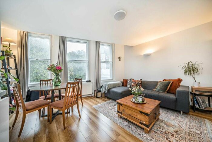 1 Bedroom Flat To Rent In Mare Street, Hackney Central, E8