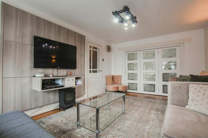 5 Bedroom Detached House For Sale In Laneside Road, Haslingden, BB4