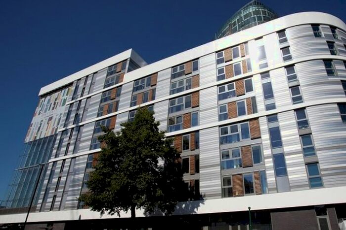 2 Bedroom Flat For Sale In Westgate House, Ealing Road, Brentford, TW8