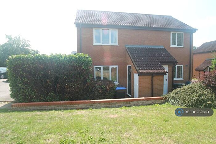 2 Bedroom Flat To Rent In Swinford Hollow, Little Billing, Northampton, NN3