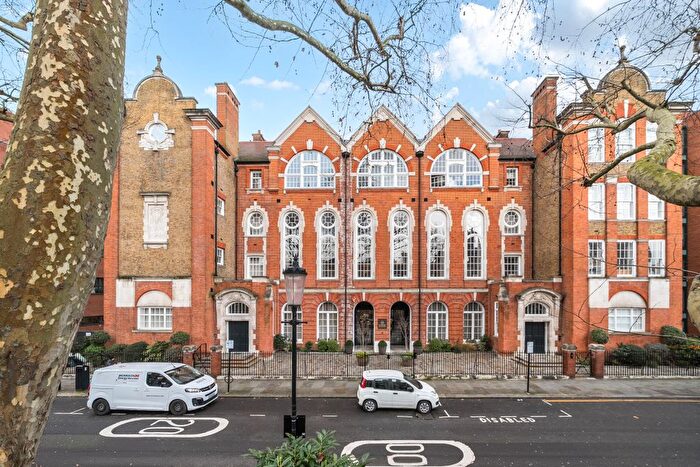 3 Bedroom Flat For Sale In Hortensia Road, London, SW10