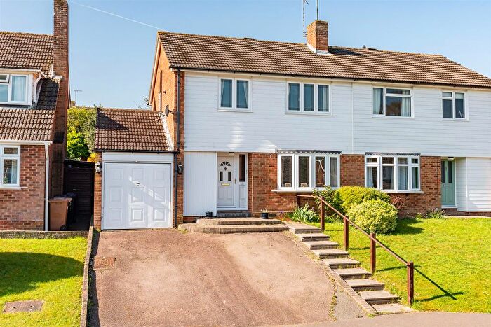 3 Bedroom Semi Detached House For Sale In Rib Vale, Bengeo, SG14