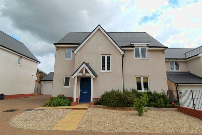 4 Bedroom Detached House To Rent In Holland Drive, Exeter, EX1