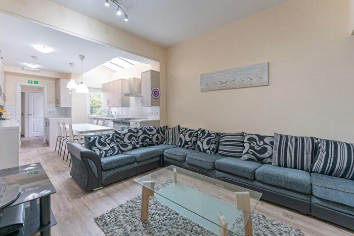 7 Bedroom Terraced House To Rent In Harrow Road, Selly Oak, Birmingham, B29