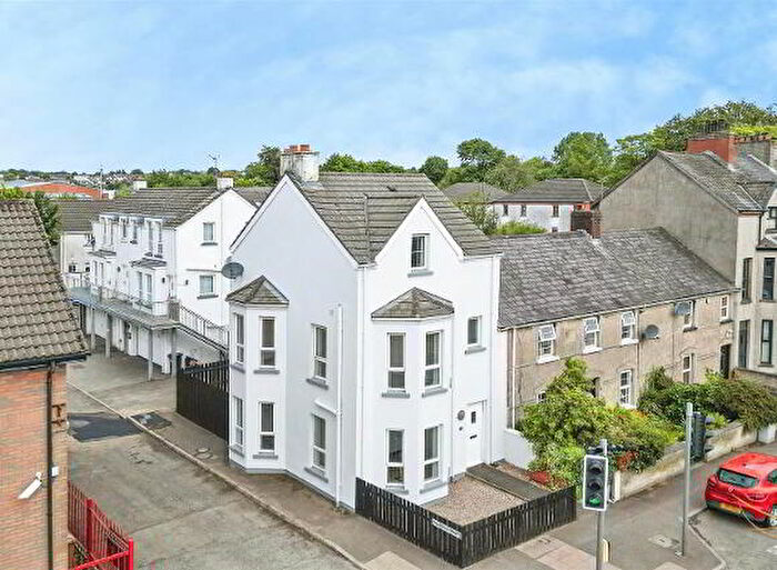 4 Bedroom End Of Terrace House For Sale In Greenburn River Mews, Ballyclare, BT39