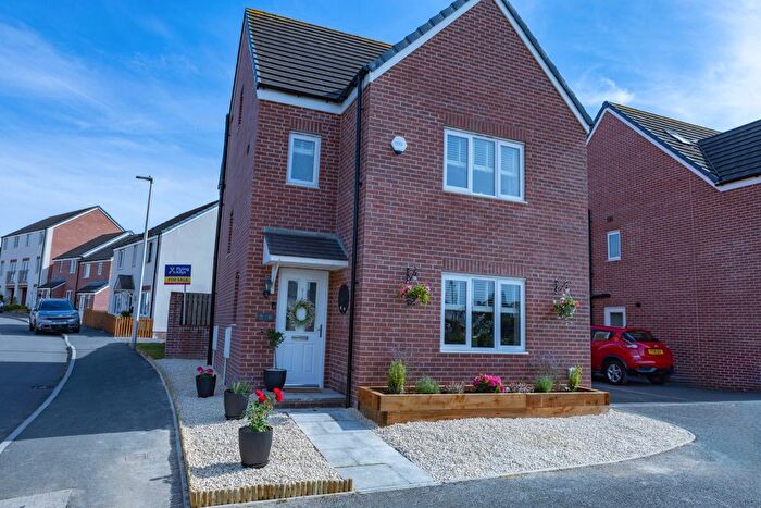 4 Bedroom Detached House For Sale In Cae'r Delyn, Oakdale, NP12
