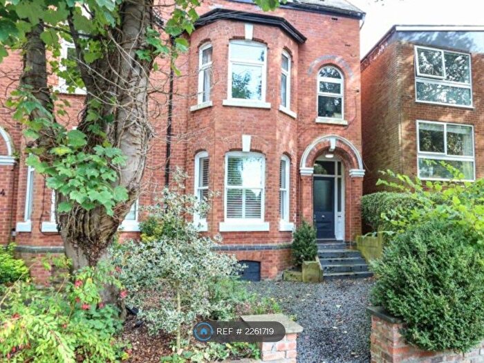 2 Bedroom Flat To Rent In Cranbourne Road, Stockport, SK4