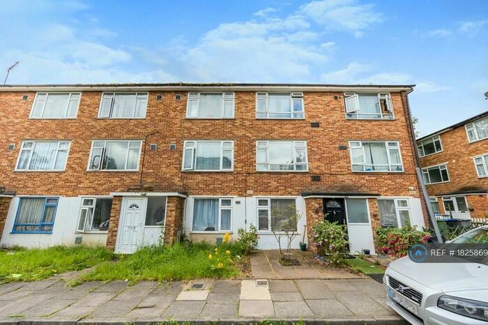 1 Bedroom Flat To Rent In Langdon Court, London, NW10