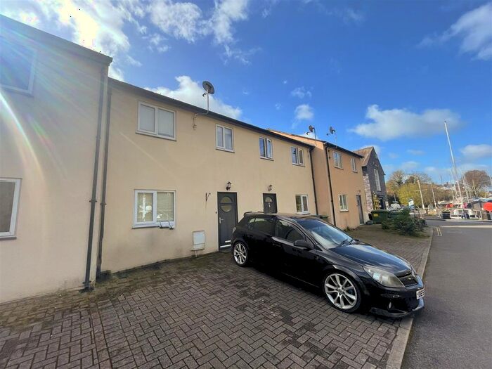 2 Bedroom Terraced House For Sale In Porth Y Llechen, Y Felinheli, LL56