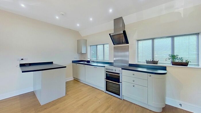 2 Bedroom Flat To Rent In Horninglow Street, Burton-On-Trent, Staffordshire DE14