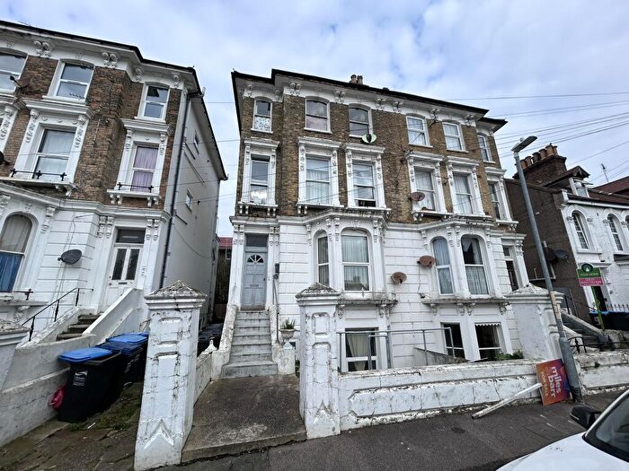 Flat For Sale In Flats &, Carlton Avenue, Ramsgate, Kent, CT11