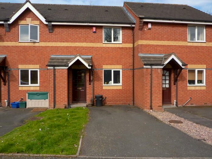 2 Bedroom Town House To Rent In Sovereign Way, Moseley, B13