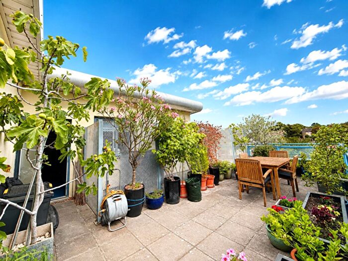 1 Bedroom Terraced House For Sale In Clipper Way, London, SE13