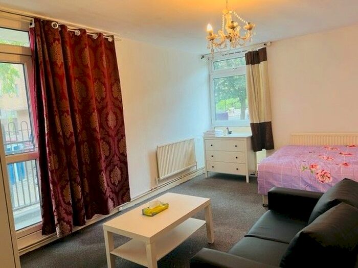 Studio To Rent In Briggs House, Chambord Street, Shoreditch, E2