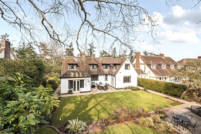 4 Bedroom Detached House For Sale In Old Bath Road, Sonning, Reading, RG4