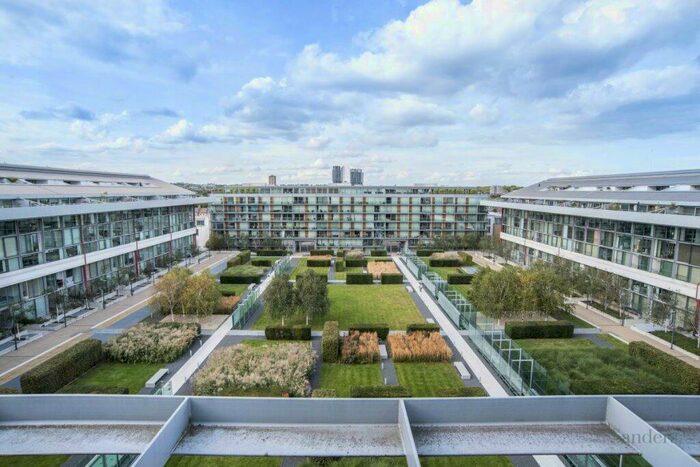 3 Bedroom Penthouse To Rent In Highbury Stadium, Avenell Road, London, N5
