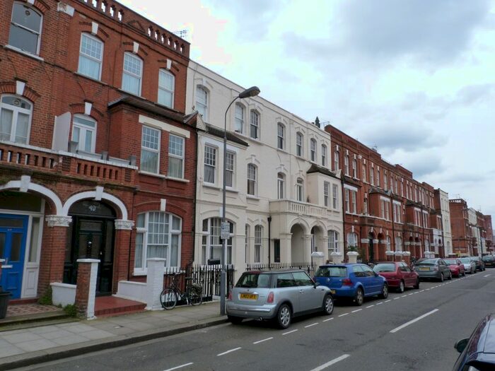 1 Bedroom Flat To Rent In Perham Road, West Kensington/Barons Court, W14