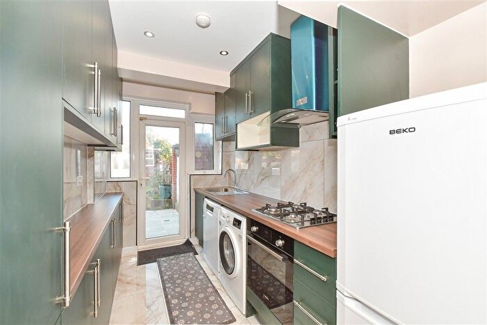 3 Bedroom Terraced House For Sale In Joydon Drive, Romford, Essex, RM6