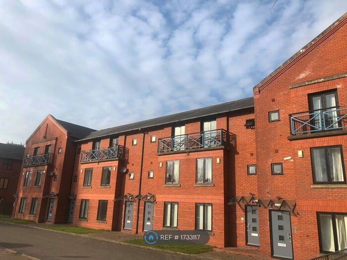 4 Bedroom Semi-Detached House To Rent In Egerton Street, Liverpool, L8