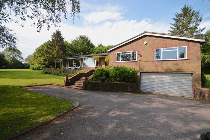4 Bedroom Bungalow To Rent In Piper`s Hill, Great Gaddesden, Great Gaddesden, HP1