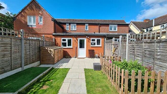 2 Bedroom Cottage For Sale In North Hill, Little Baddow, CM3