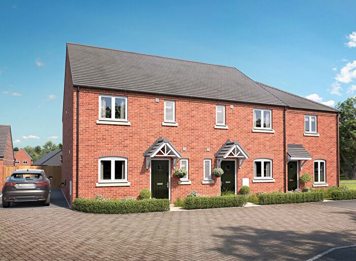 3 Bedroom End Of Terrace House For Sale In Thorn Road, Houghton Regis, LU5