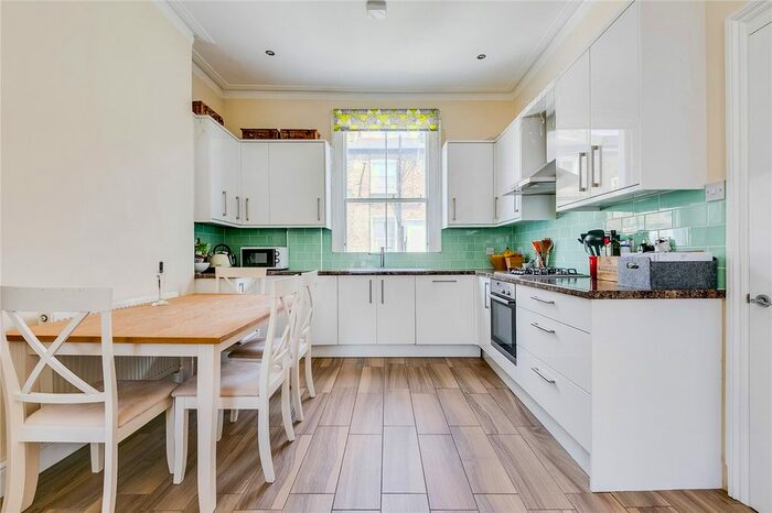 3 Bedroom Flat To Rent In Southerton Road, London, W6