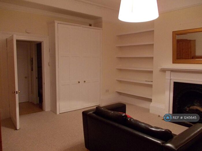 Studio To Rent In Cleveland Place West, Bath, BA1