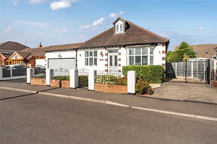 4 Bedroom Bungalow For Sale In Woodbury Road West, Stourport-on-Severn, Worcestershire, DY13