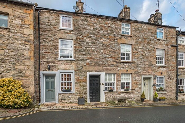 2 Bedroom Terraced House To Rent In Mitchelgate, Kirkby Lonsdale, LA6