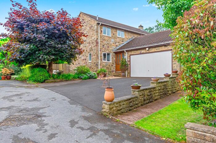 4 Bedroom Detached House For Sale In Greenfield Close, Burley In Wharfedale, LS29