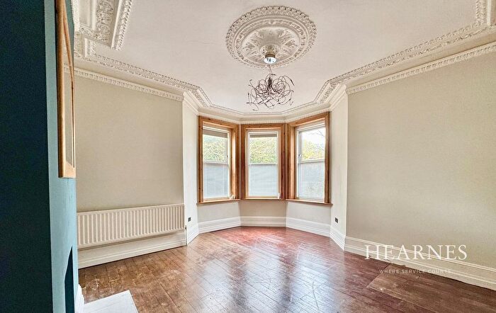 2 Bedroom Flat For Sale In Gardens View, Bournemouth, BH1