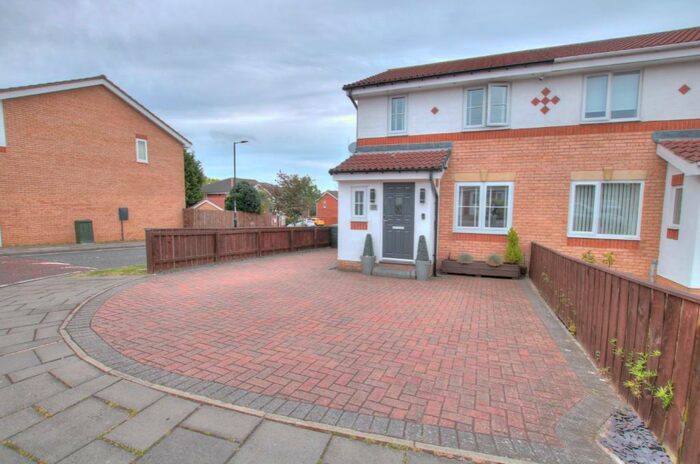 3 Bedroom Semi-Detached House To Rent In Redewood Close, Slatyford, Newcastle Upon Tyne, NE5