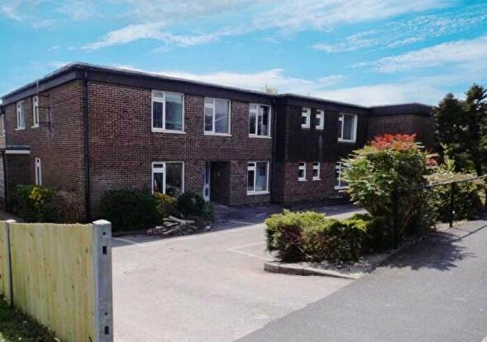 1 Bedroom Flat To Rent In Claylands Road, Bishops Waltham, SO32