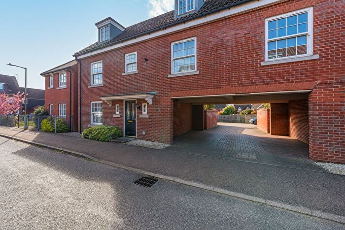 5 Bedroom Link Detached House For Sale In Quantrill Terrace, Kesgrave, Ipswich, Kesgrave, IP5