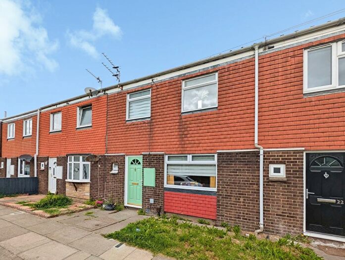 3 Bedroom Terraced House For Sale In Frederick Street, Grimsby, DN31