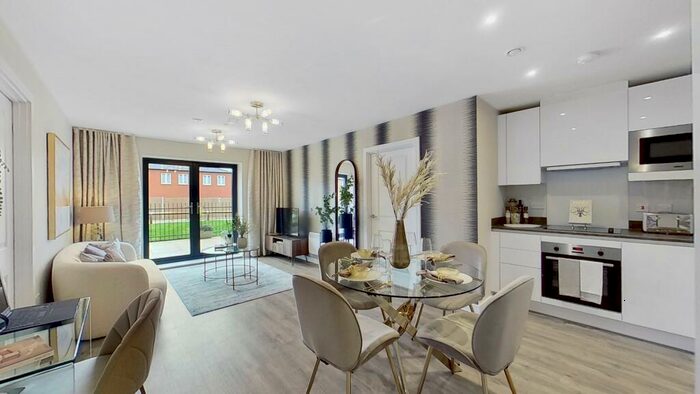 2 Bedroom Apartment To Rent In Strutt House, Erasmus Drive, Derby, Derbyshire, DE1