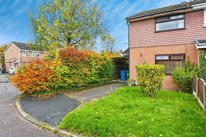 2 Bedroom Semi Detached House For Sale In Littleton Close, Great Sankey, Warrington, Cheshire, WA5