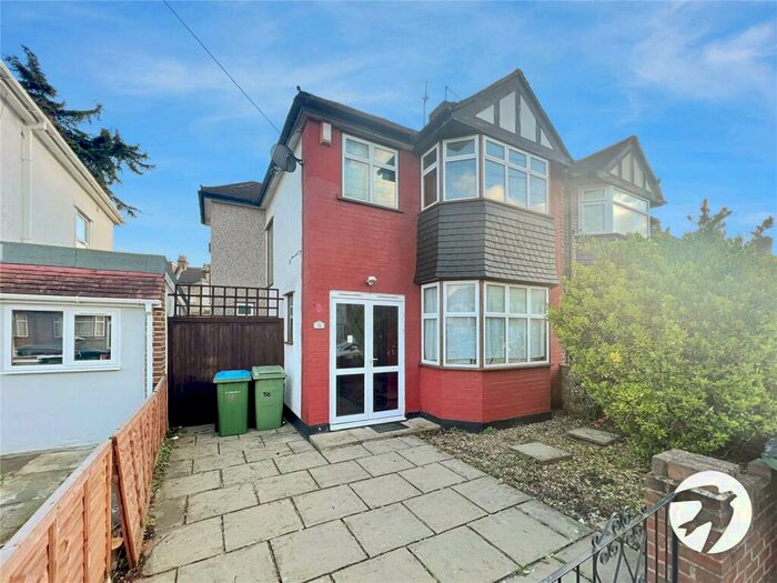 3 Bedroom Terraced House To Rent In Brookdene Road, London, SE18