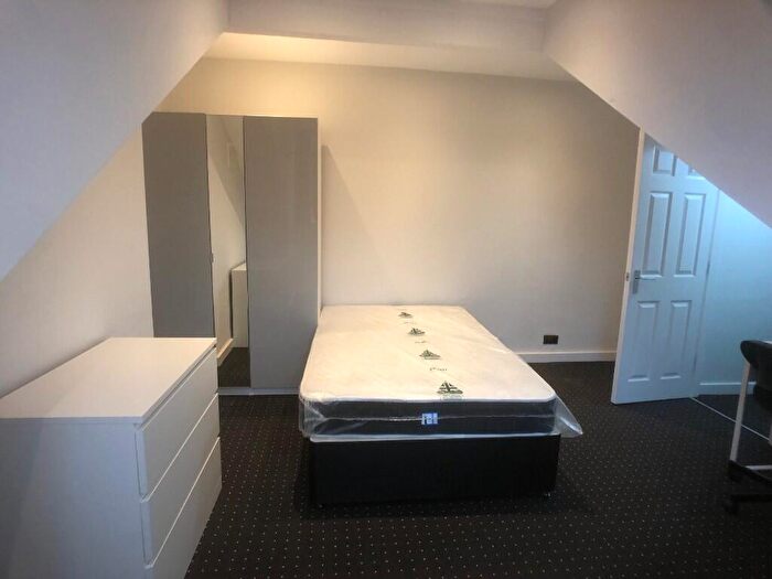 2 Bedroom Terraced House To Rent In John Street, Leeds, West Yorkshire, LS6