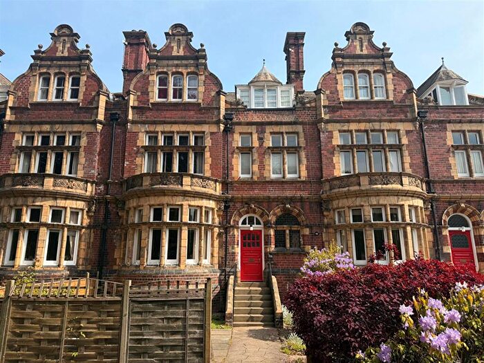 1 Bedroom Apartment To Rent In Otley Road, Leeds, LS16