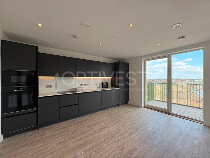 1 Bedroom Flat To Rent In Gwen Davis Way, Dagenham, RM9