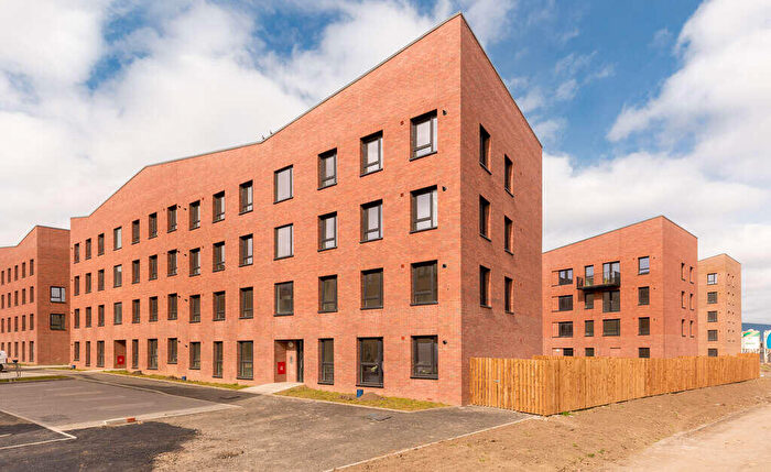 2 Bedroom Apartment To Rent In Maxwell Road, Glasgow, G41