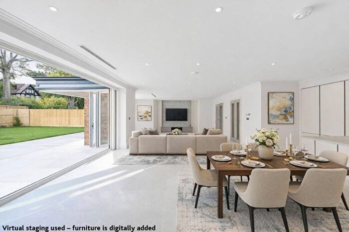 6 Bedroom Detached House For Sale In Newlands Drive, Maidenhead, SL6