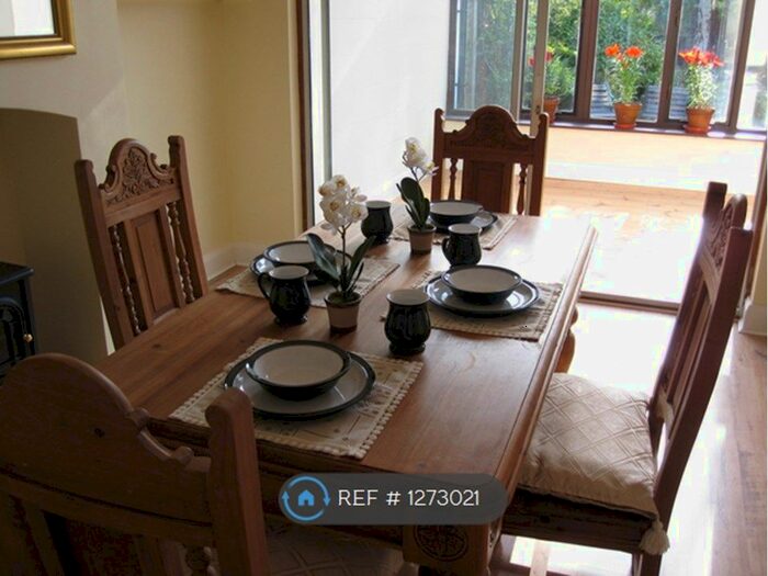 3 Bedroom Terraced House To Rent In City Way, Rochester ME1