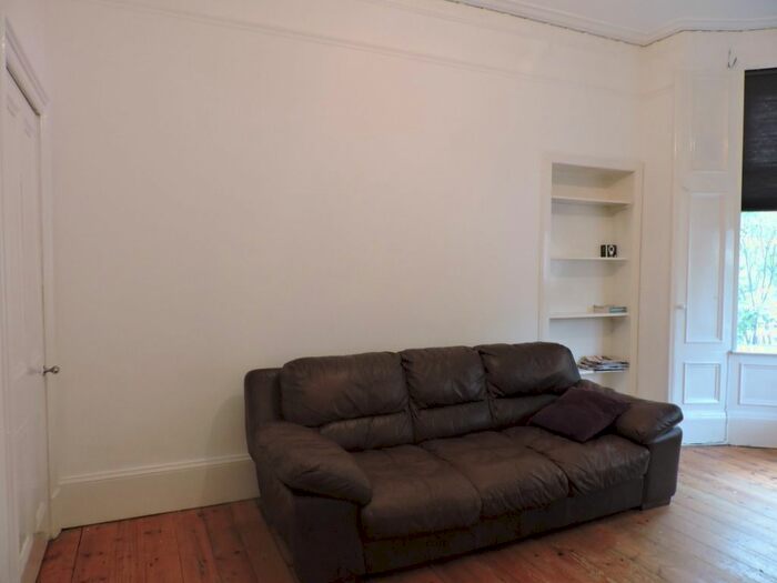 2 Bedroom Flat To Rent In Rhynie Drive, Ibrox, Glasgow, G51
